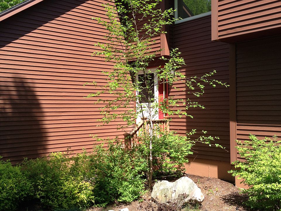 10 Fort Point Cove Rd, Stockton Springs, ME 04981 | Zillow