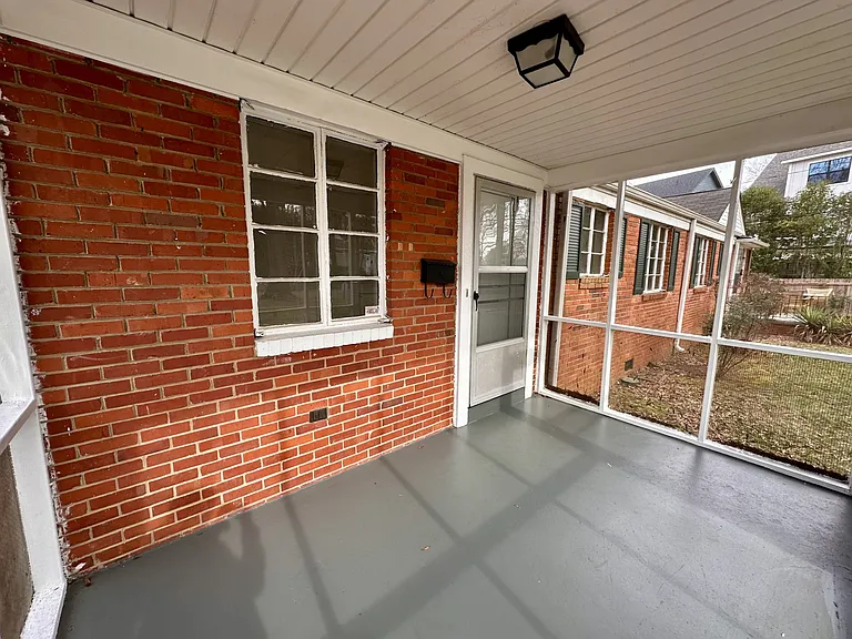 502 Elmhurst Rd — Photo 14