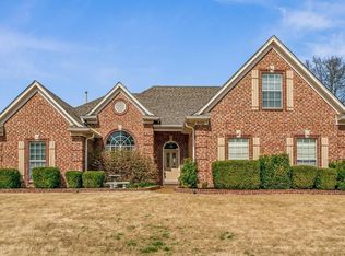 12332 S Fork Dr, Arlington, TN 38002