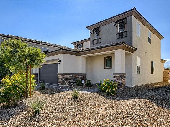 3rd image of 5453 Desert Mirage St