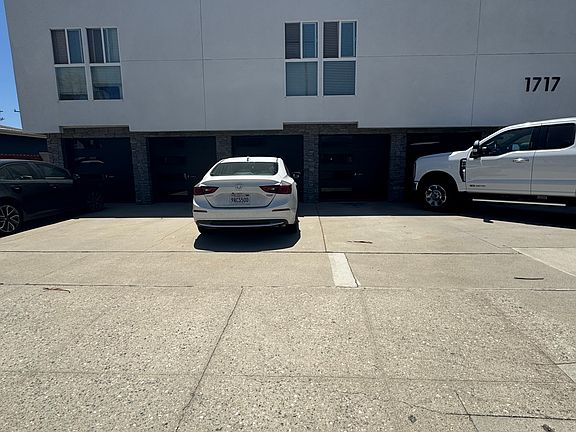 2nd image of 1717 Camino De La Costa APT 2