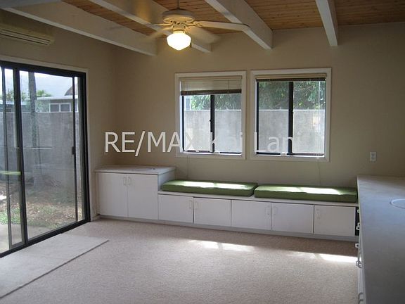 Family Room to Lanai