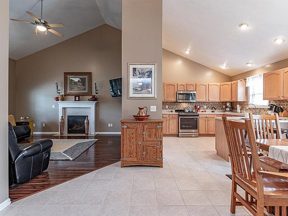 3rd image of 25603 Serenity Dr