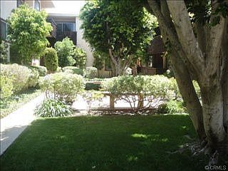 1st image of 5400 Newcastle Ave APT 48