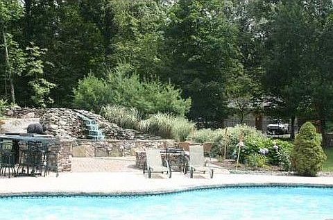 1st image of 27 Furman Ln