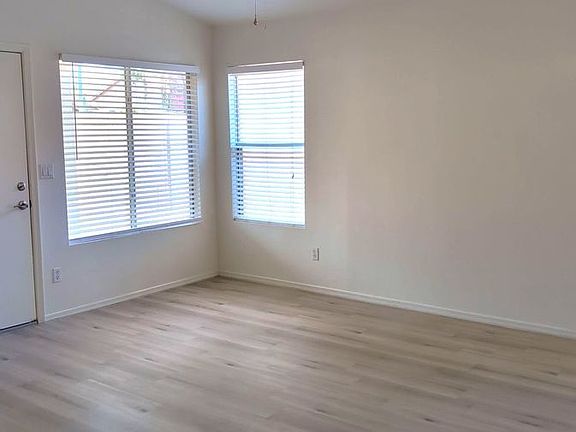 3rd image of 2450 S Apache Dr