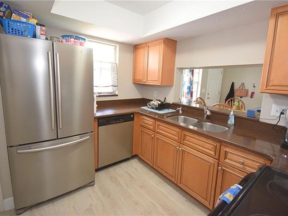 5th image of 3123 39th St S APT C