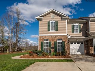 5915 Hollow Wood Ct, Winston Salem, NC 27104