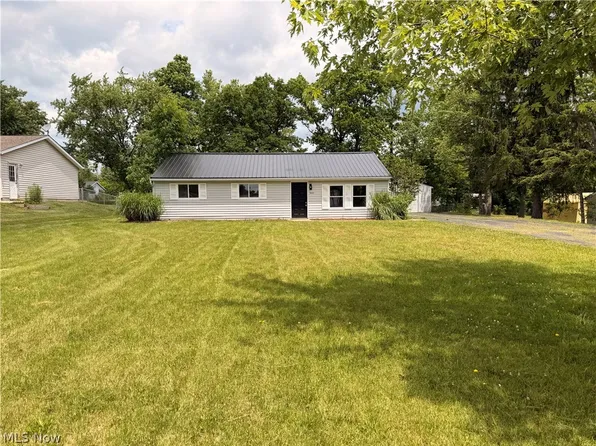 9431 Briar Dr, Streetsboro, OH 44241
