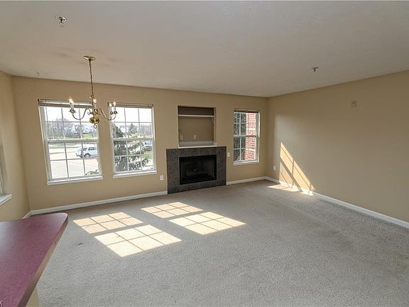 5th image of 23004 Chandlers Ln #4-219