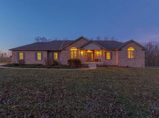 1210 Hawkins Cummins Rd, Paris, KY 40361