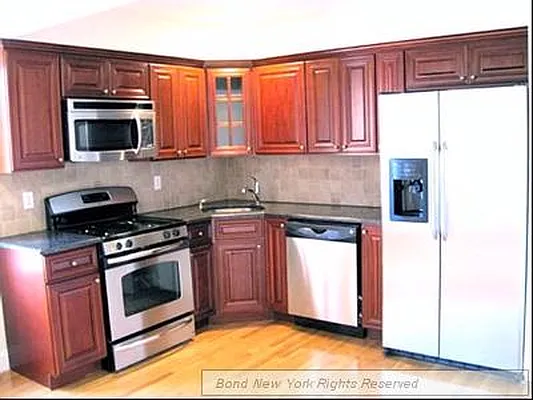 Sold by Bond New York | media 11