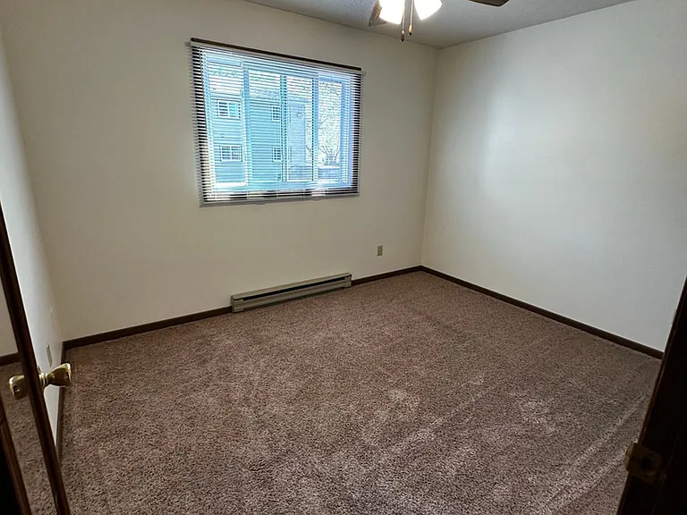 808 Macomber St — Photo 12