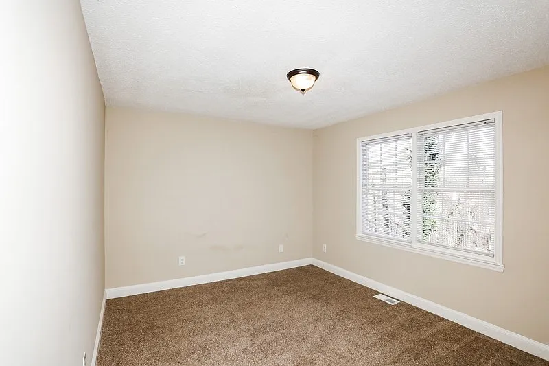 3520 Pope Rd photo 1