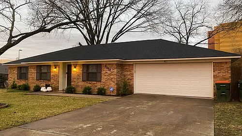 7504 Hollyoak Dr Photo 1