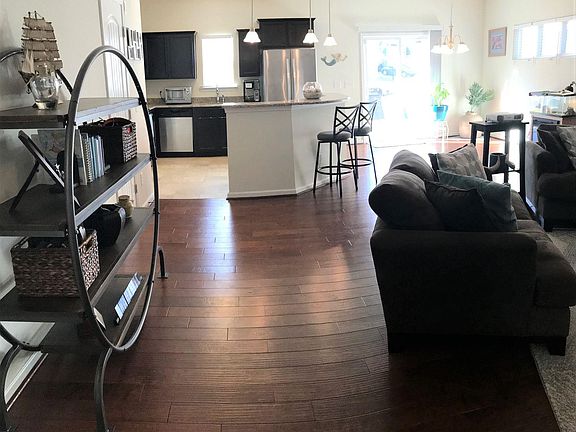 4th image of 309 Forest Green Dr