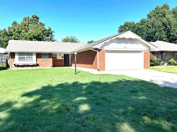 3701 Ridgehaven Dr, Midwest City, OK 73110