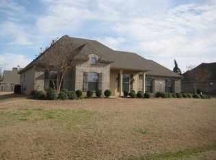 2537 Bloomfield Ln, Haughton, LA 71037