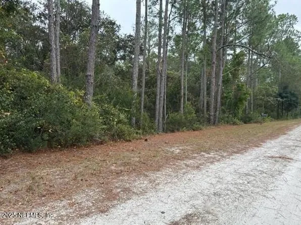 307 LAKEWAY Drive, Georgetown, FL 32139