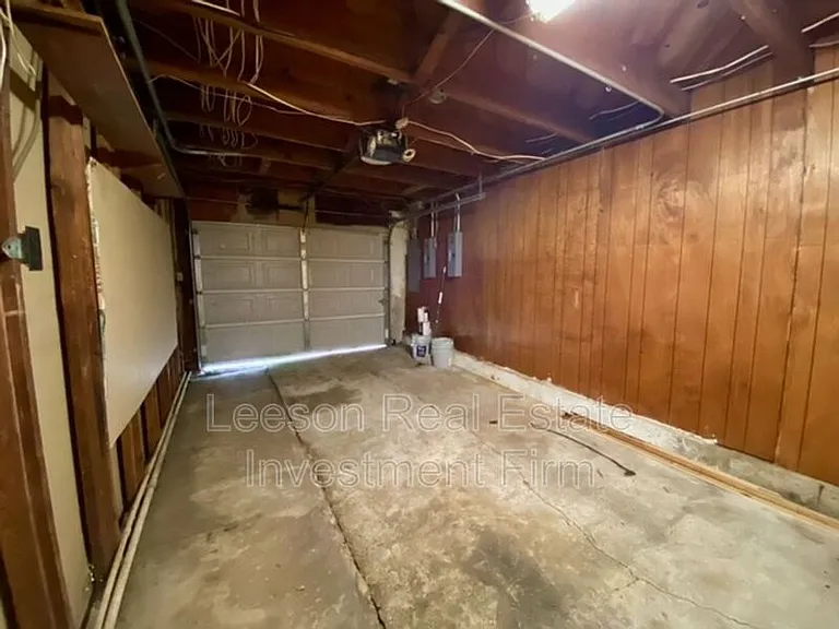 1101 College St #2210 — Photo 9