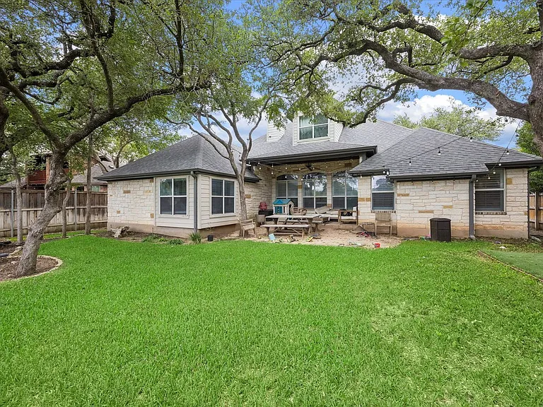 1129 Castle Path — Photo 10