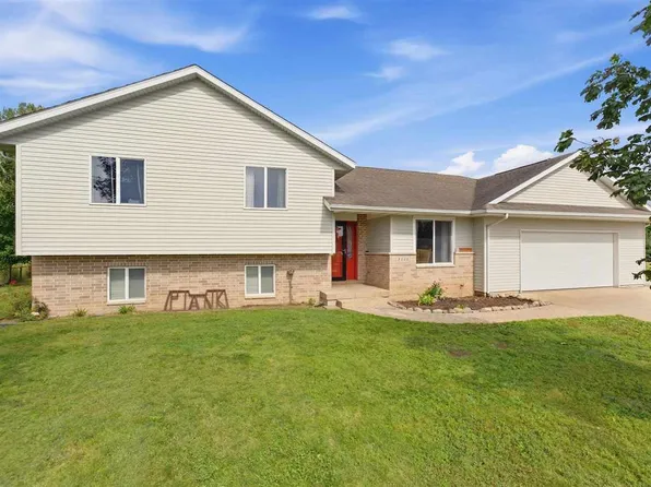 3118 116th Cir, Riverside, IA 52327