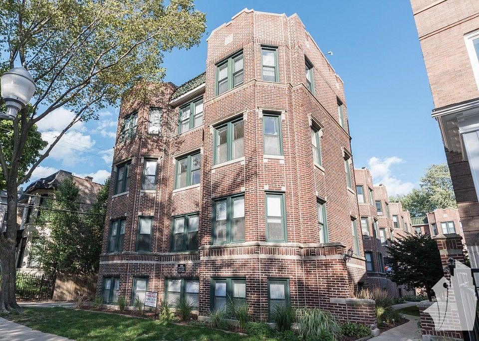 1st image of 3839 N Greenview Ave #3839