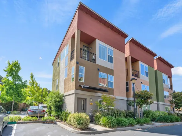 800 Forge Ct, West Sacramento, CA 95691