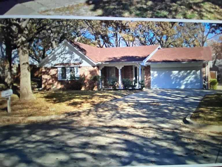 2409 York Minster Ct — Photo 1