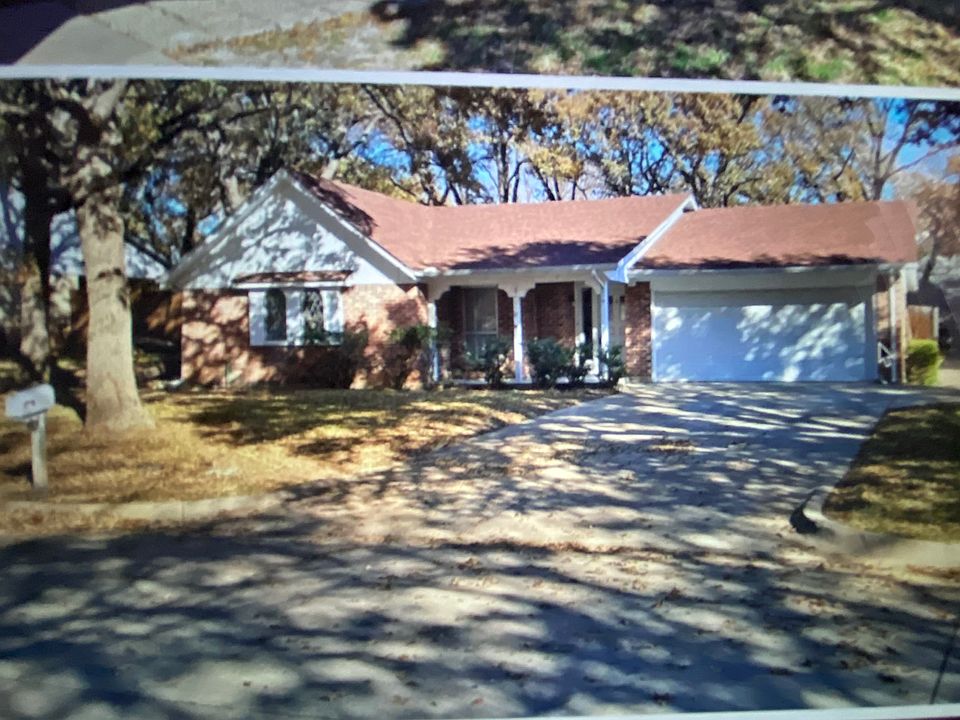 1st image of 2409 York Minster Ct