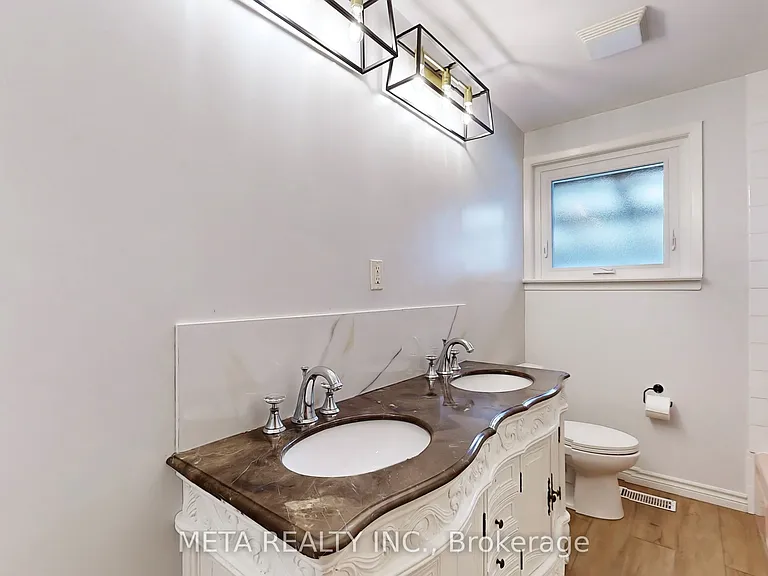 36 Dewlane Dr — Photo 16