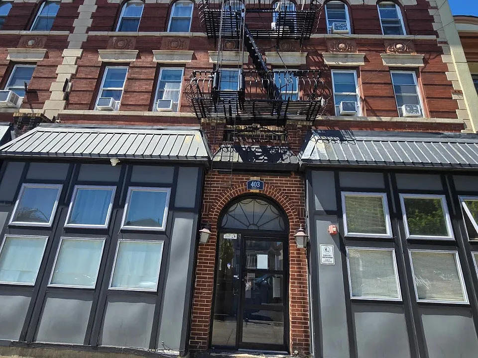 403 Avenue C #7