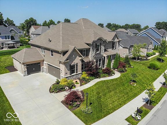 2nd image of 14640 Meadow Bend Dr
