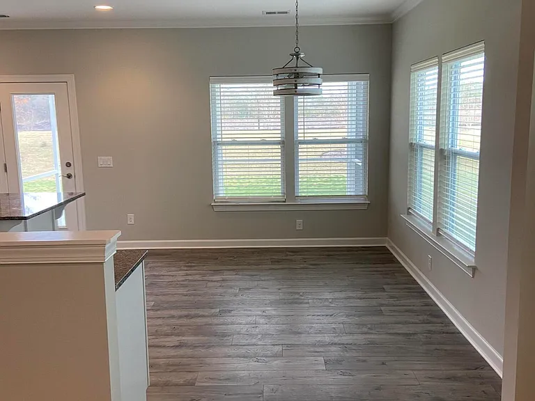 5872 Park West Cir — Photo 5