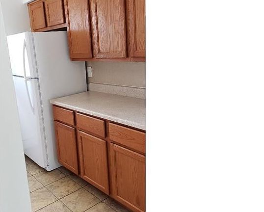 5th image of 1422 Share Ave