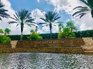 4413 W Whitewater Ave, Fort Lauderdale, FL 33332
