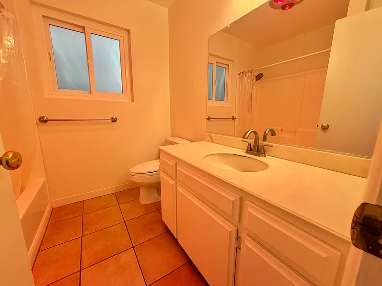 314 E Imperial Ave — Photo 10