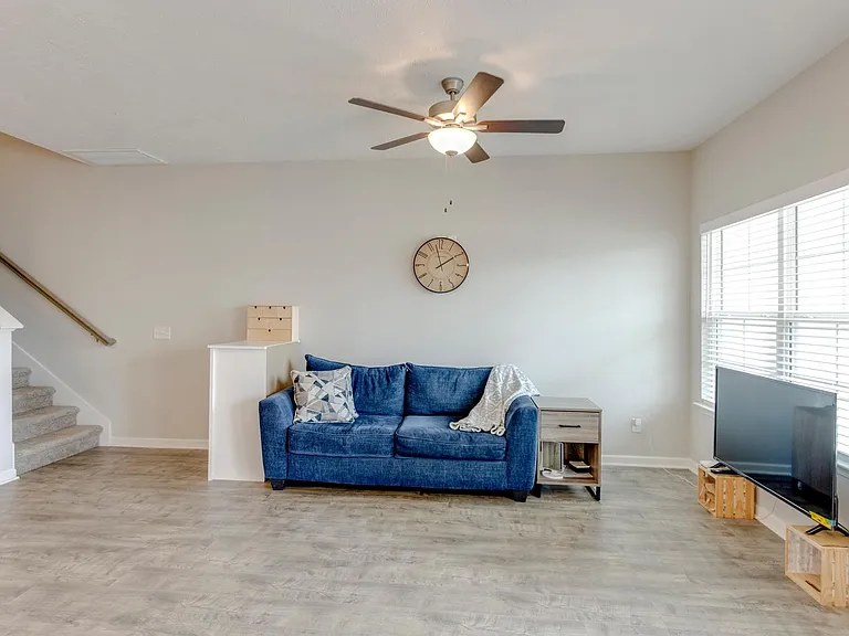 4333 Doral Dr — Photo 8