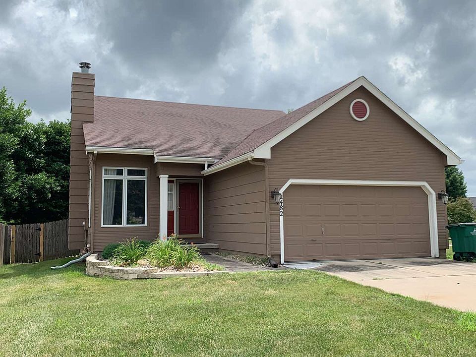 1st image of 2482 Scenic Valley Dr