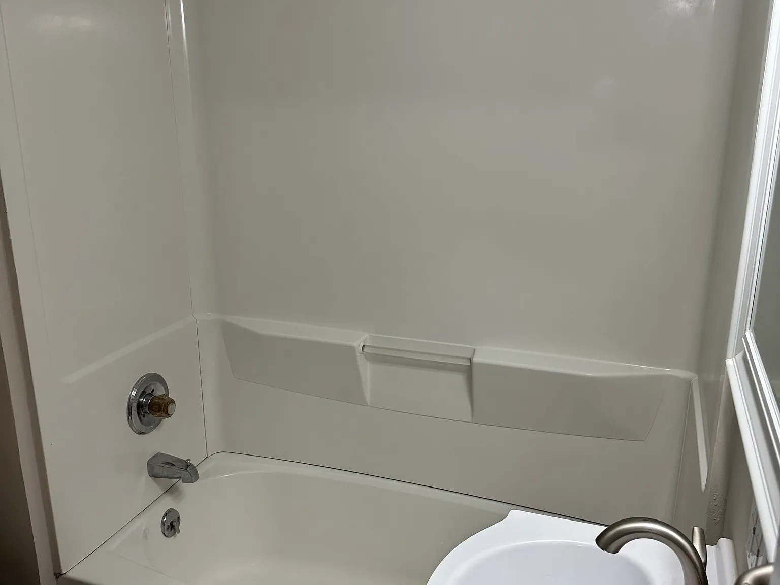 2 bed, 1100 sqft, $950 — Photo 3