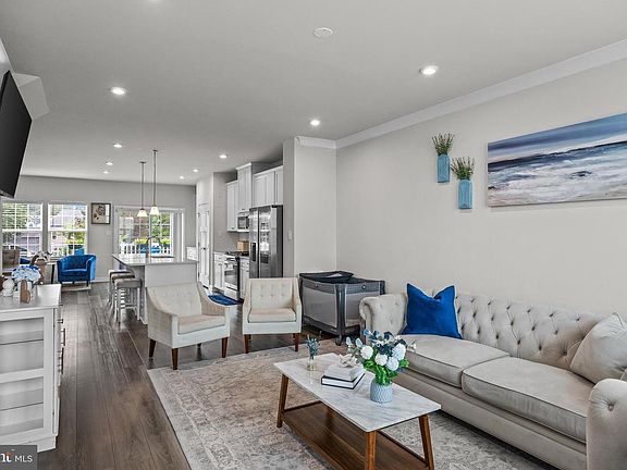 2nd image of 174 Freedom Way