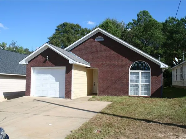 800 Pine Hill Ct, Phenix City, AL 36869