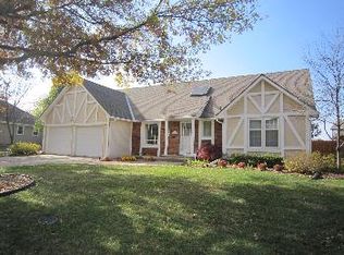 208 S Silver Top Ln, Raymore, MO 64083