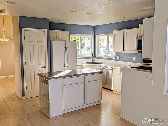 3rd image of 1112 Chokecherry Ln