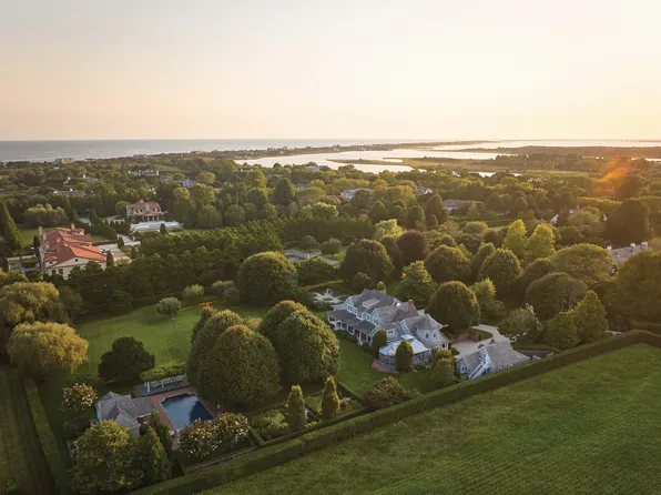 430 Halsey Neck Ln, Southampton, NY 11968