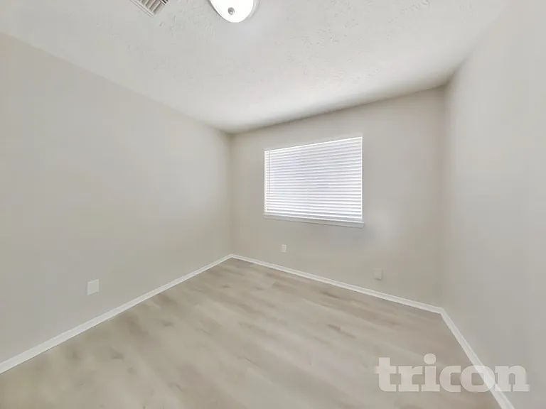 14831 Waterside Dr — Photo 13