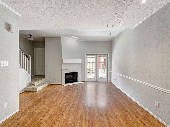 5th image of 7350 Kirby Dr APT 24