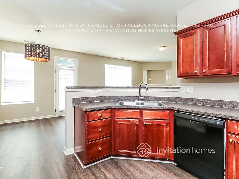 15511 Baltinglass Ct — Photo 9