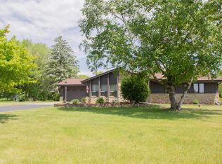 N9678 Oak Hill Rd, Watertown, WI 53094