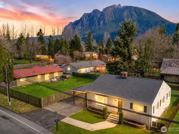 12316 412th Avenue SE, North Bend, WA 98045